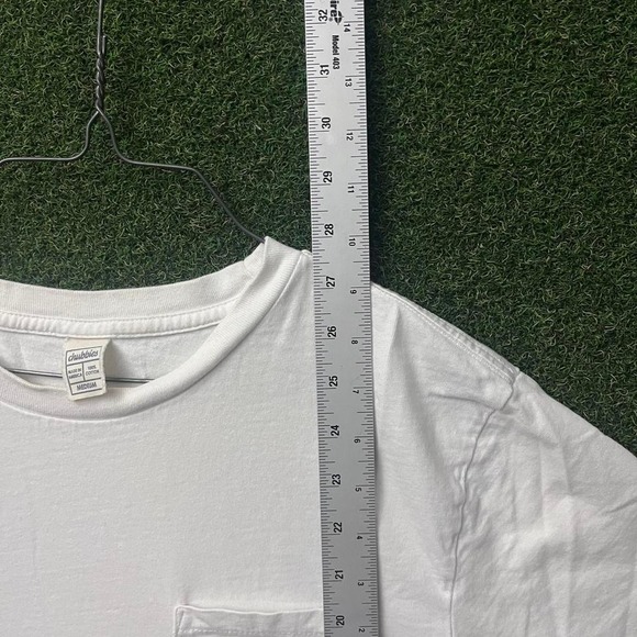 Vintage 90s Chubbies Single Stitch The Weekend Has Arrived Pocket‎ Tee Shirt - Picture 6 of 6